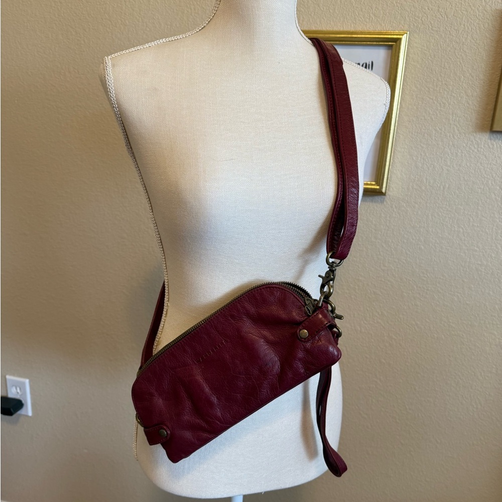 Wanderer Burgendy Leather Wallet/ Crossbody Bag